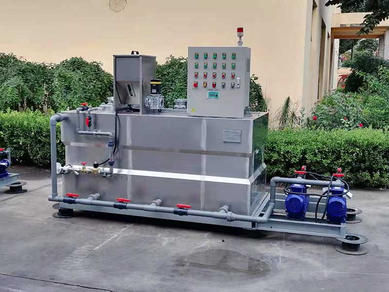 如何對(duì)地埋式污水處理設(shè)備進(jìn)行清潔工作